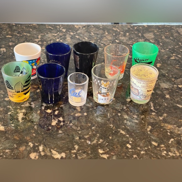 10 shot glasses with locations - Picture 1 of 11